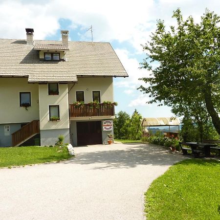 Apartments Pri Marjetki Cerkno Exteriör bild