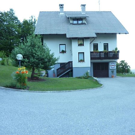 Apartments Pri Marjetki Cerkno Exteriör bild
