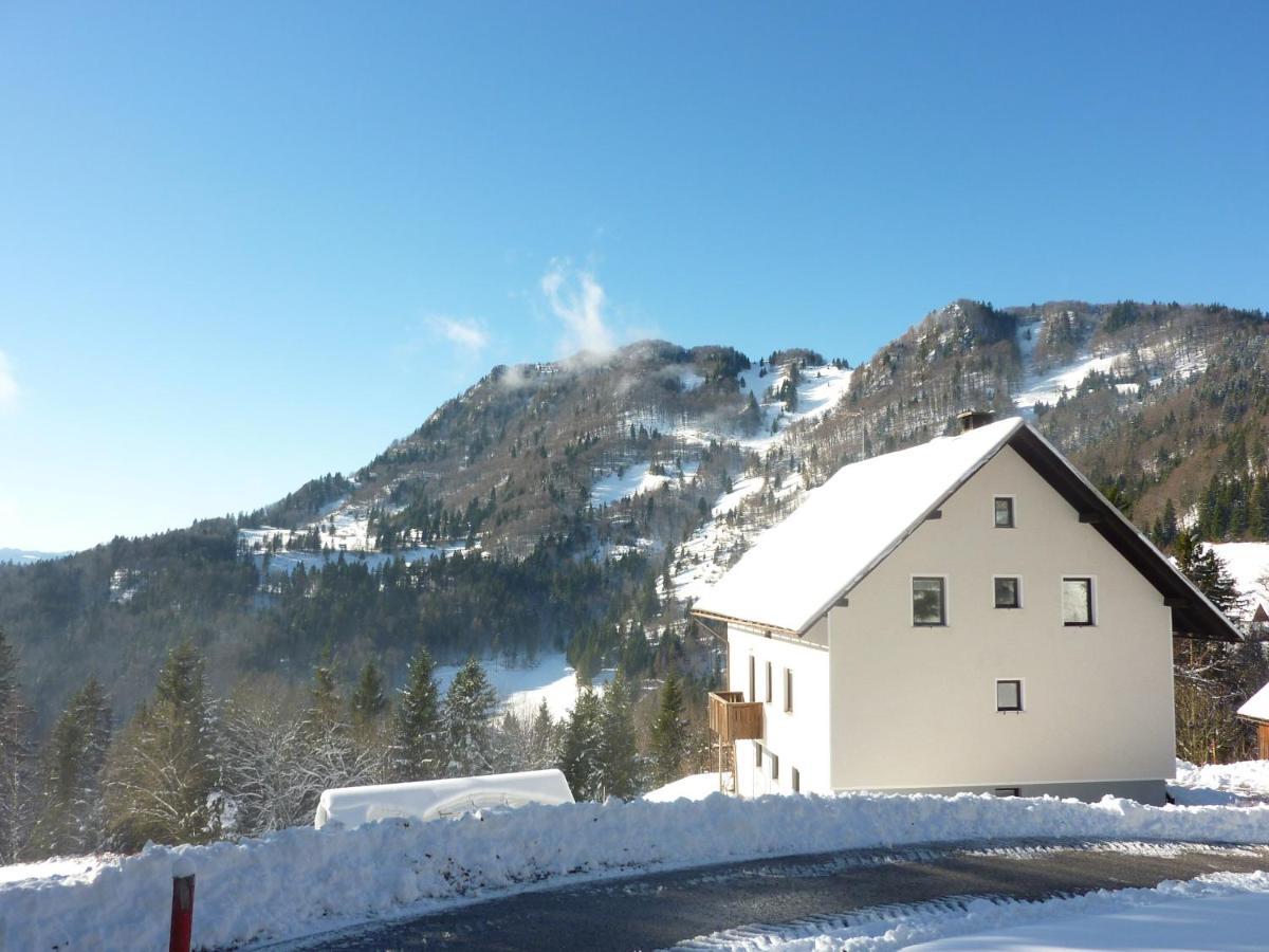 Apartments Pri Marjetki Cerkno Exteriör bild