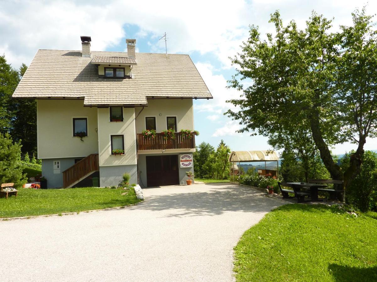 Apartments Pri Marjetki Cerkno Exteriör bild