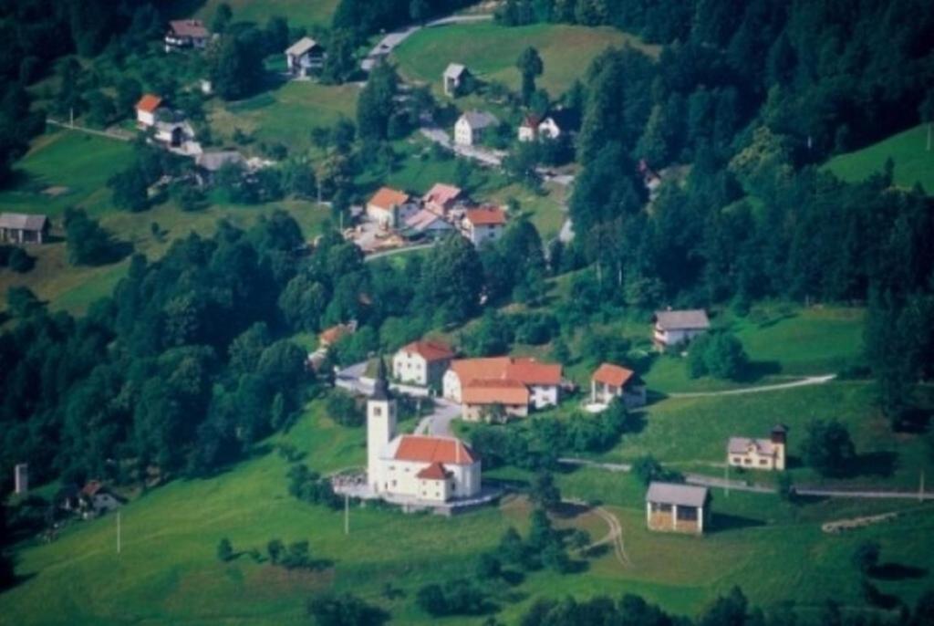 Apartments Pri Marjetki Cerkno Exteriör bild