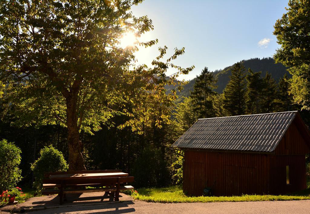 Apartments Pri Marjetki Cerkno Exteriör bild