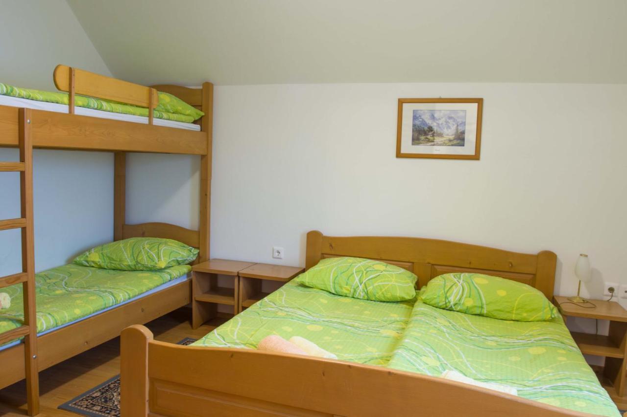Apartments Pri Marjetki Cerkno Exteriör bild